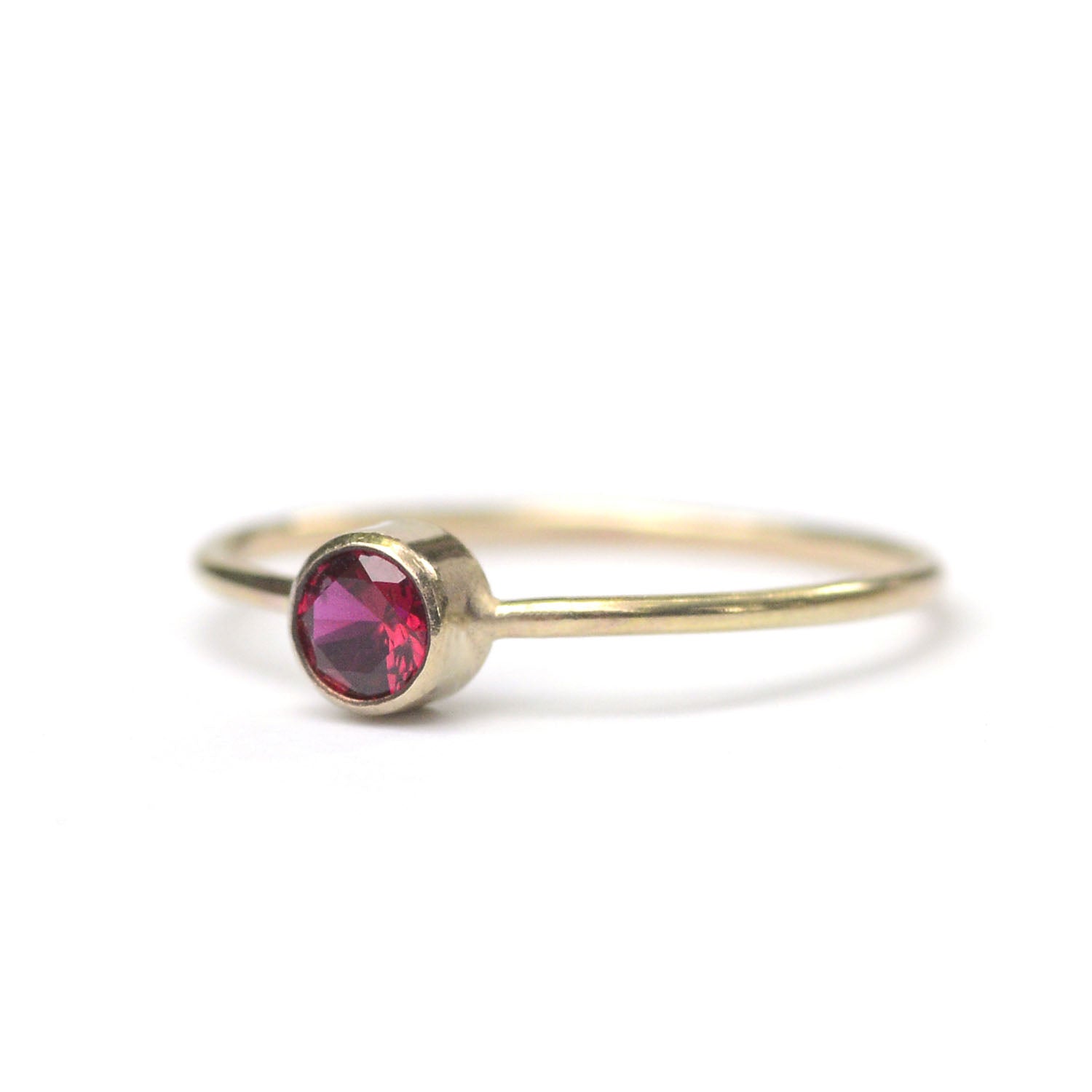 Garnet Solitaire Circa Ring - Favor Jewelry