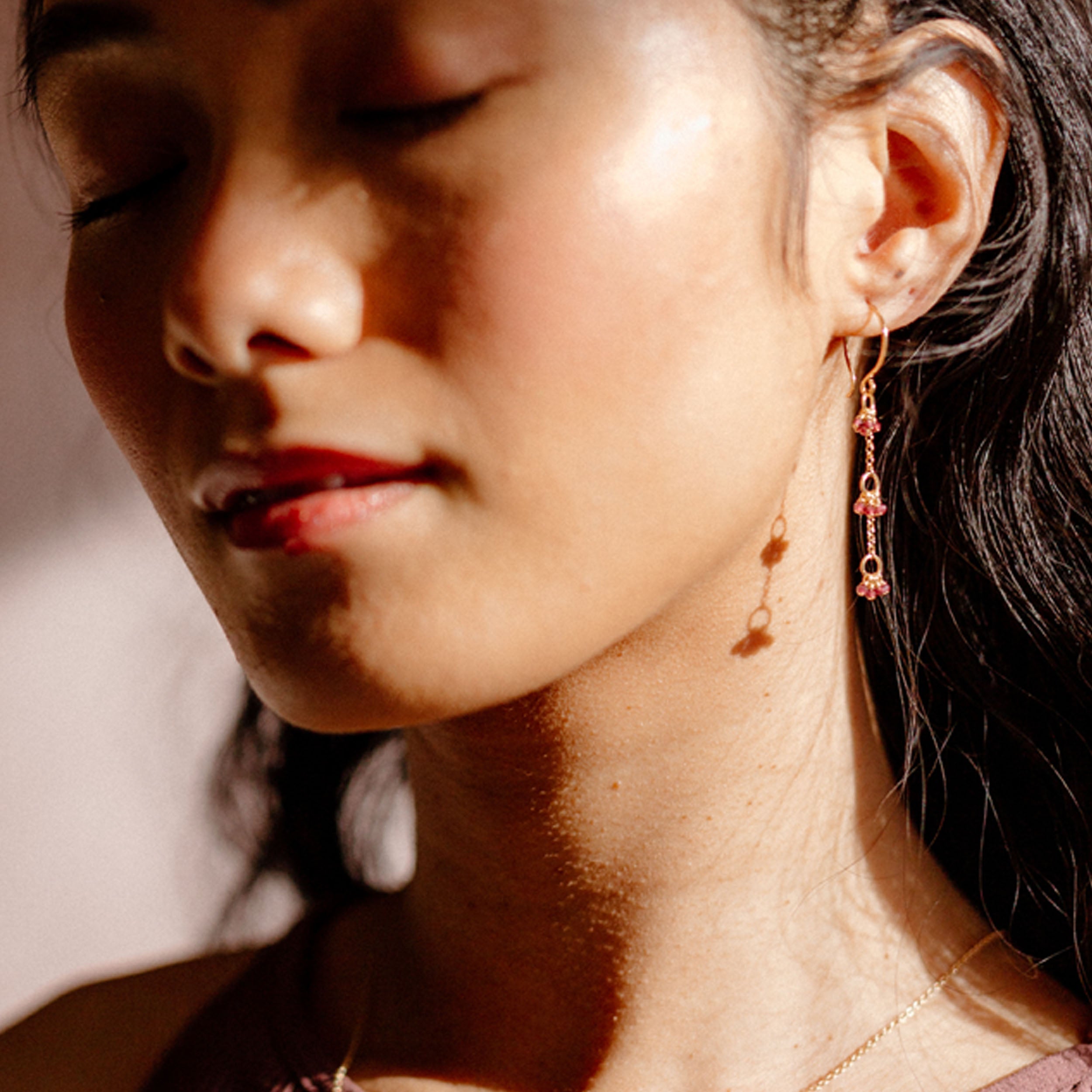 Garnet Gemstone Mimic Earrings - Favor Jewelry