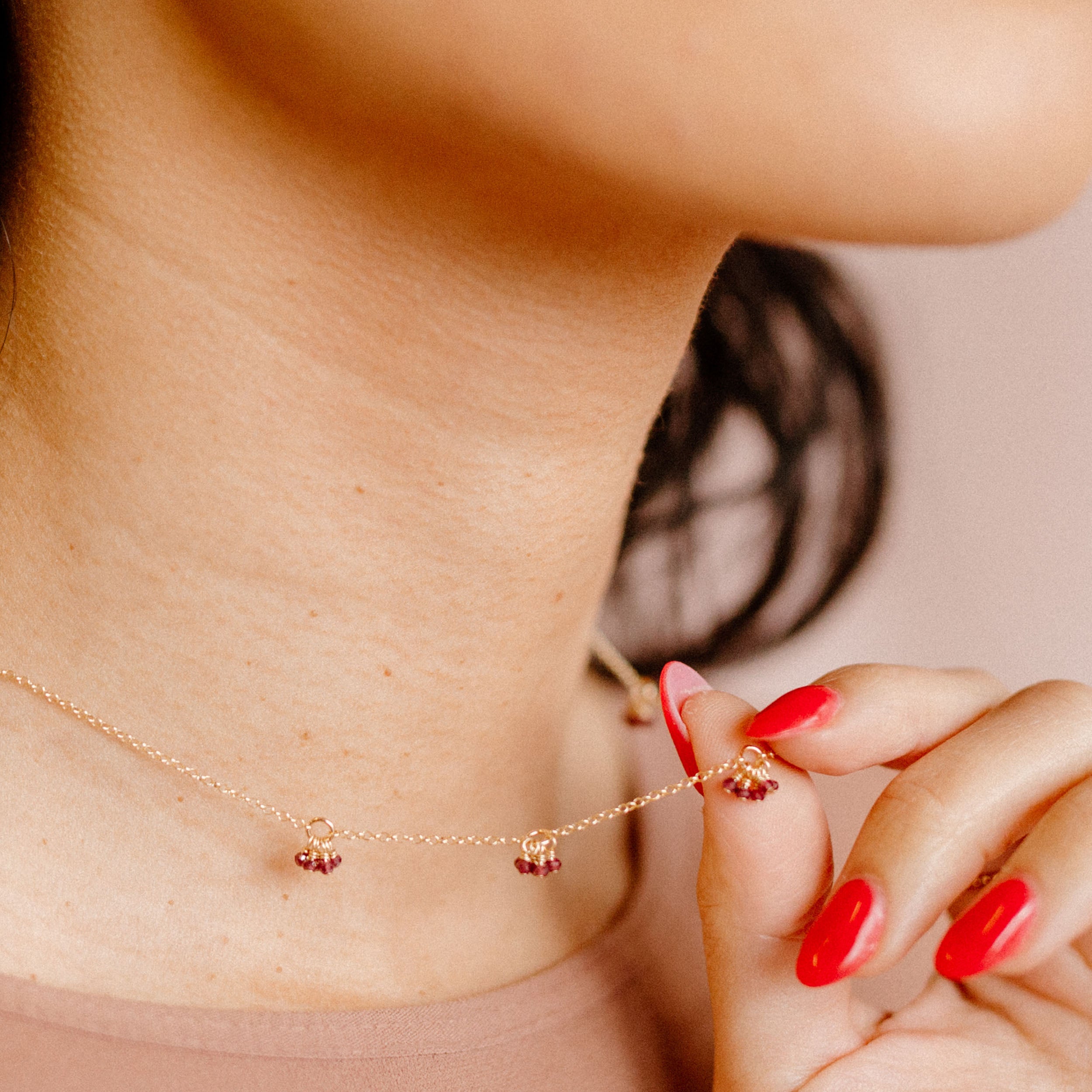 Garnet Gemstone Mimic Necklace - Favor Jewelry